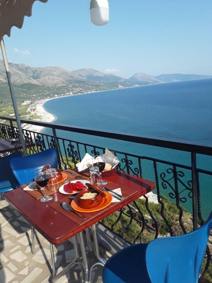 Odhisea Hotel Restaurant Qeparo Extérieur photo